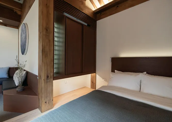 New Primium Hanok Stay, 한옥독채 서촌별당- 경복궁역 도보 5분 Hébergement de vacances Séoul