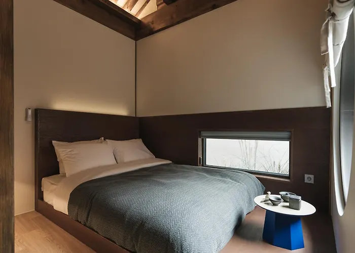 New Primium Hanok Stay, 한옥독채 서촌별당- 경복궁역 도보 5분 Hébergement de vacances