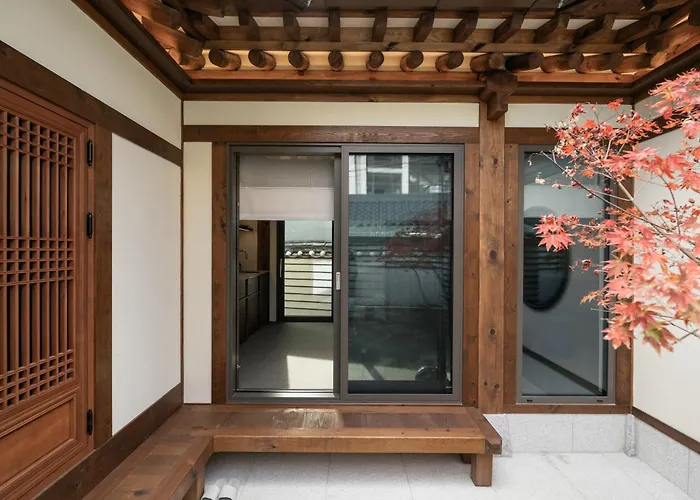 Hébergement de vacances New Primium Hanok Stay, 한옥독채 서촌별당- 경복궁역 도보 5분 *
