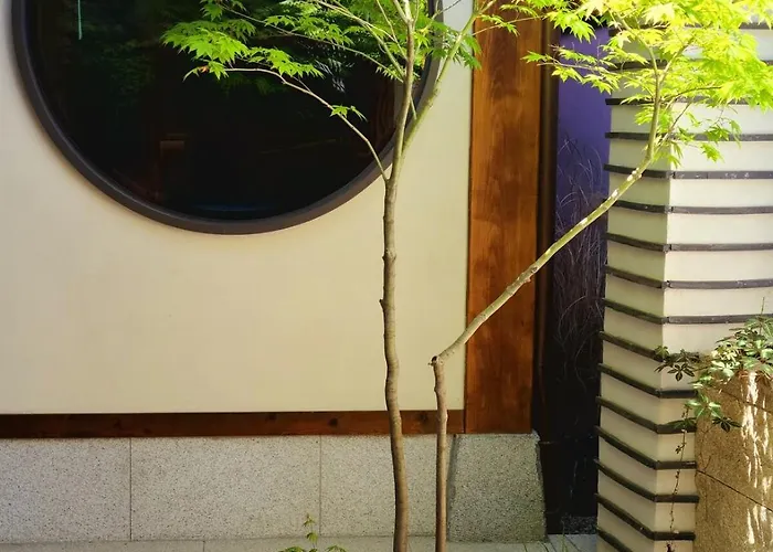 別荘 New Primium Hanok Stay, 한옥독채 서촌별당- 경복궁역 도보 5분 ソウル特別市